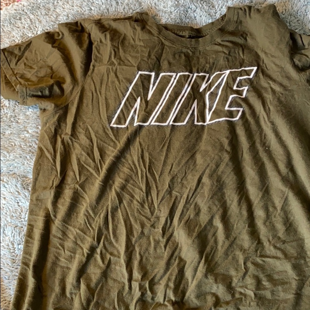 Nike tee